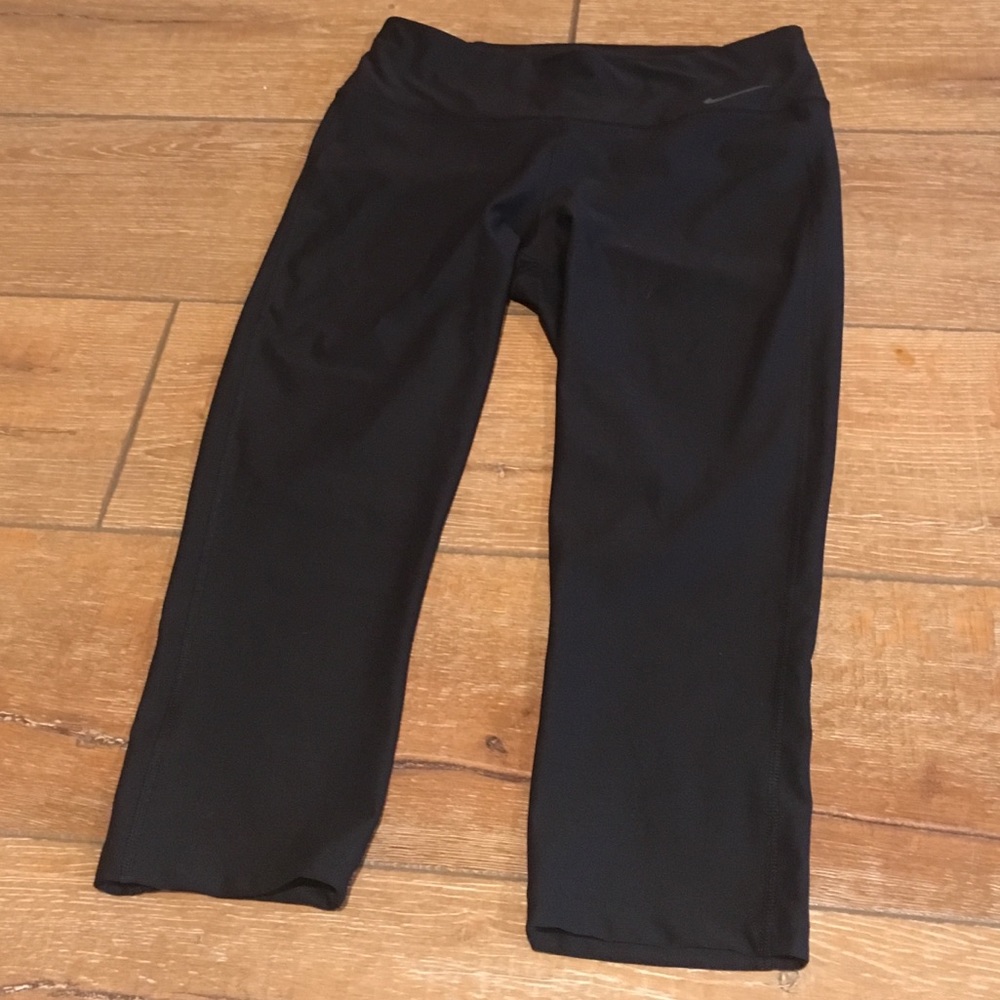 Nike cropped leggings